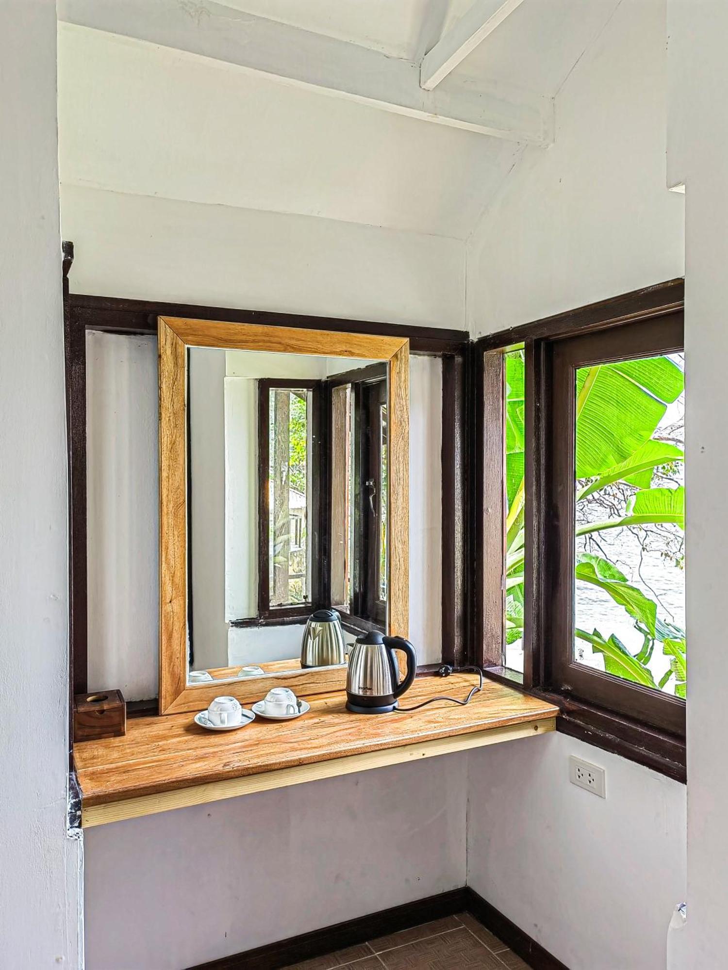 Phi Phi Private Beach Resort Esterno foto