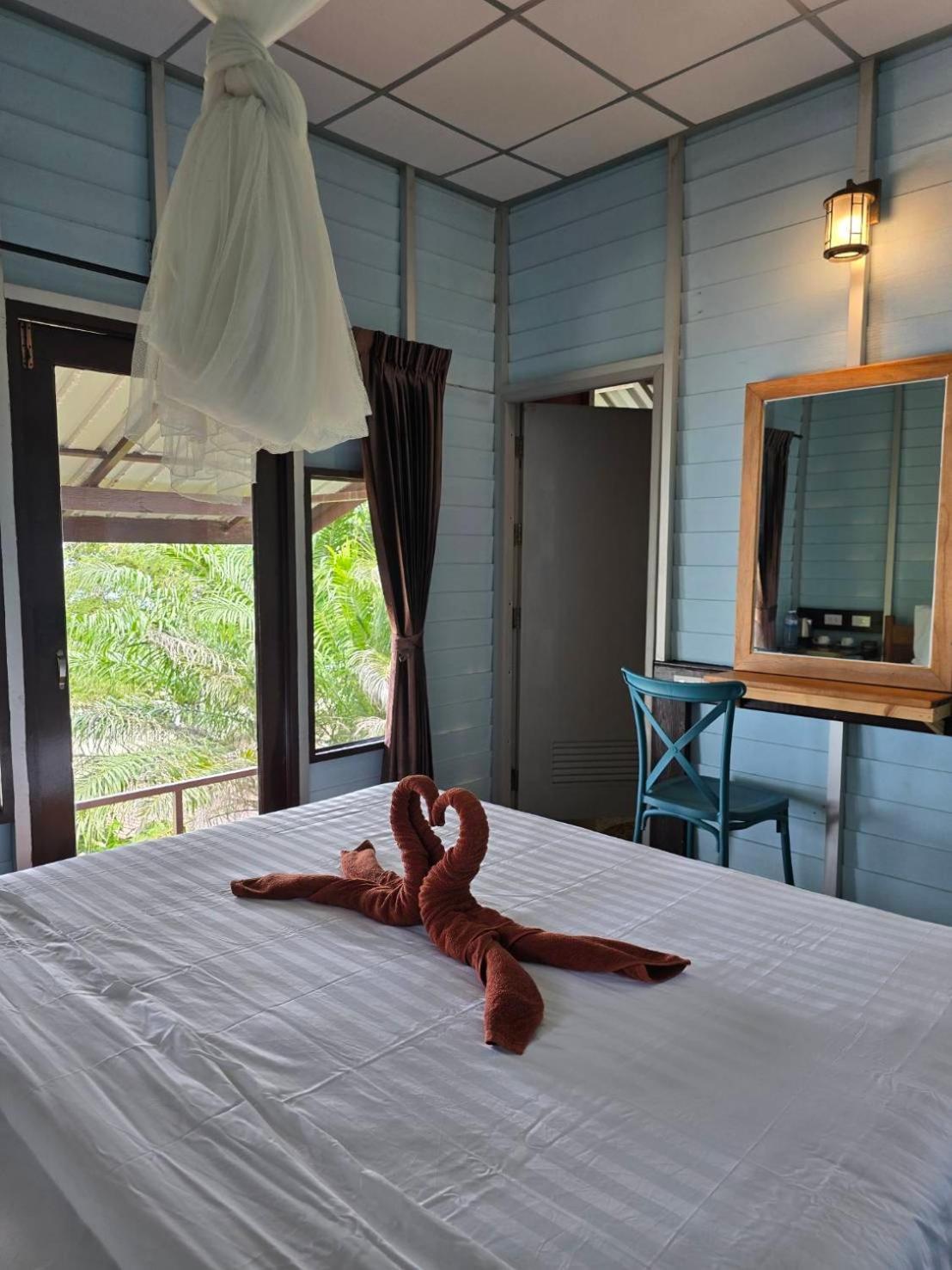 Phi Phi Private Beach Resort Esterno foto