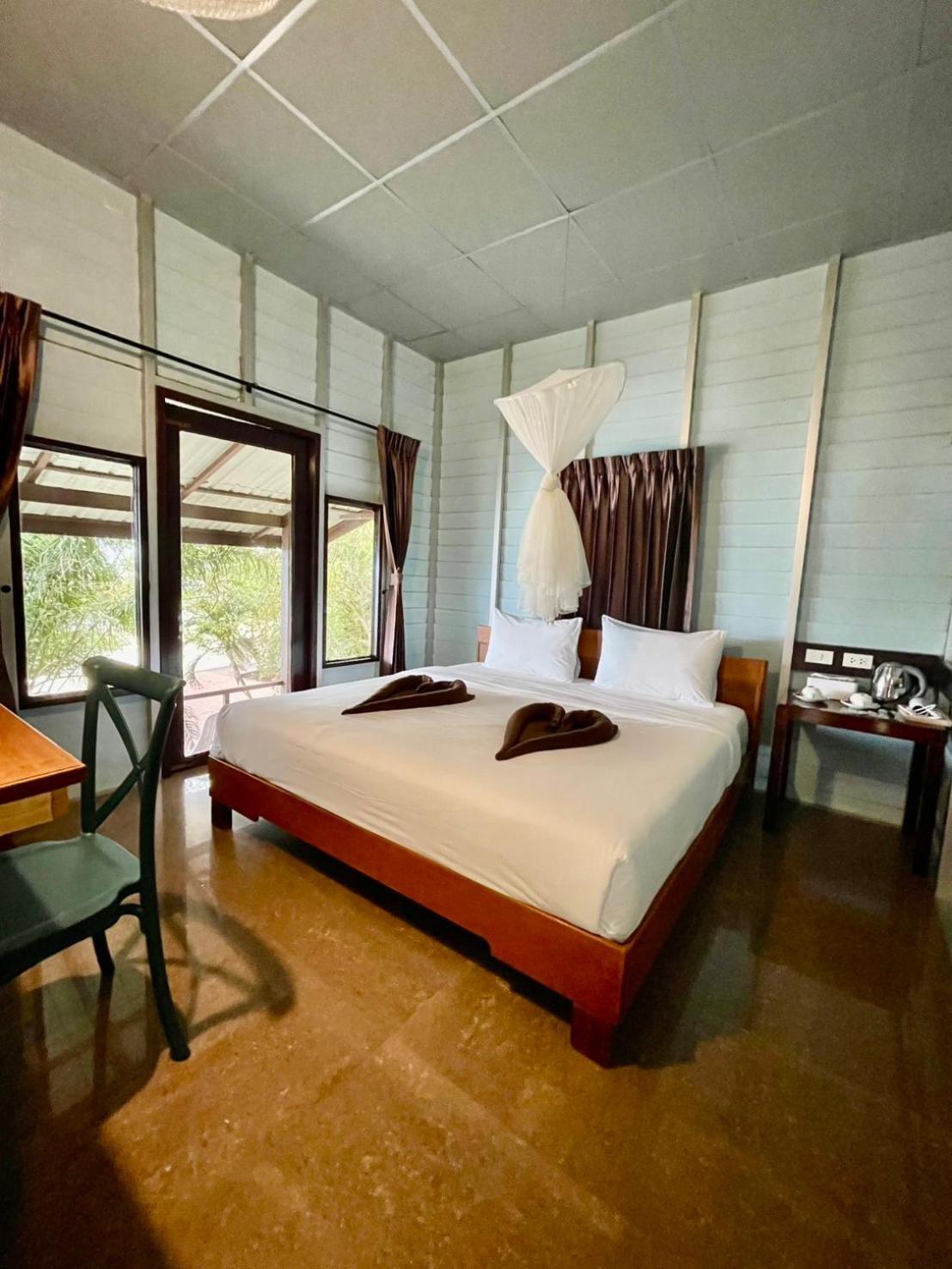 Phi Phi Private Beach Resort Esterno foto